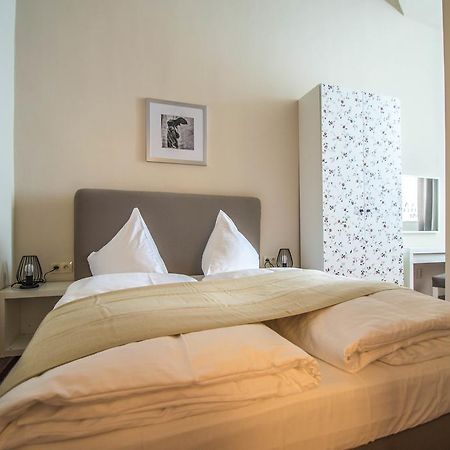 4Bdr Historical Spirit Apt By Ruterra Praga Exterior foto